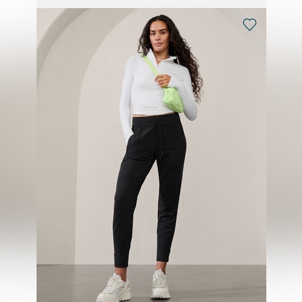 Athleta Attitude Pant / Jogger, Size 4